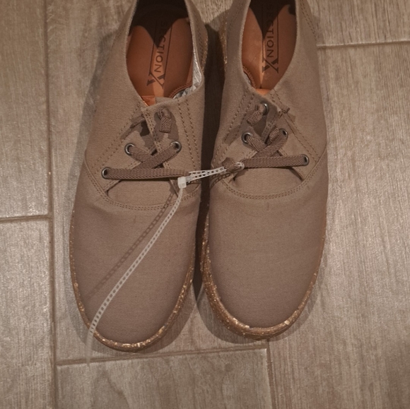 New Designer men's shoes size 10 - Picture 2 of 2